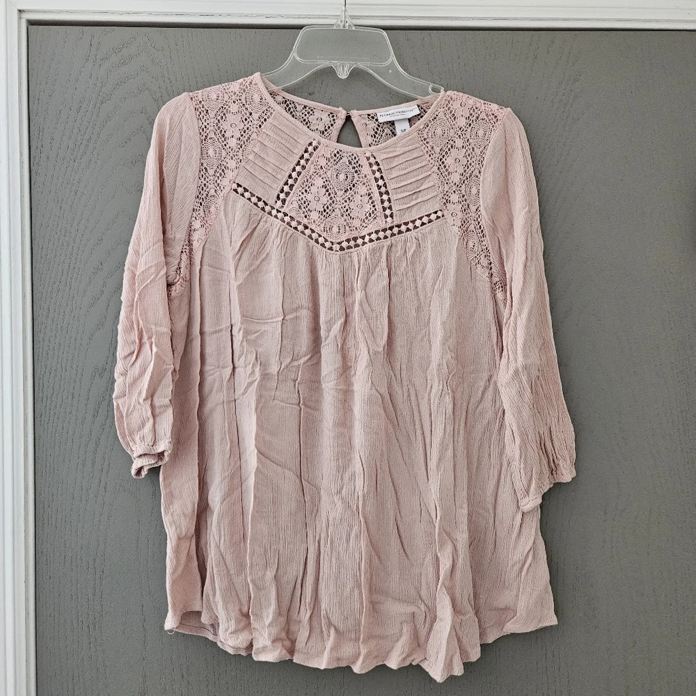 Liz Lange Maternity Pink Leave Top Blouse Small - Picture 1 of 3